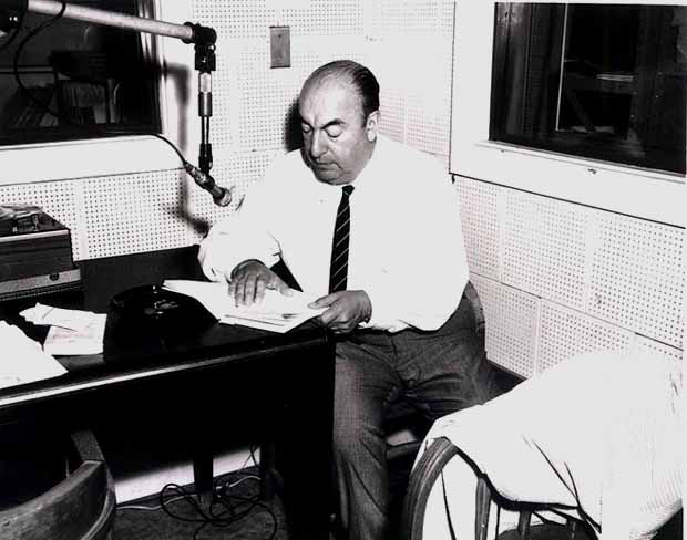 Pablo_Neruda_(1966)
